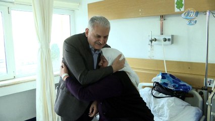 - Başbakan'dan sürpriz hastane ziyareti