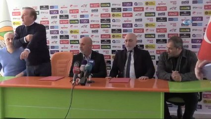 Hikmet Karaman, Alanyaspor'a imza attı