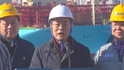 문재인 대통령, 새해 첫 현장 방문 "조선업 혁신안 곧 마련" / YTN