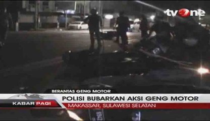 Aksi Polisi Bubarkan Ratusan Kawanan Geng Motor di Makassar