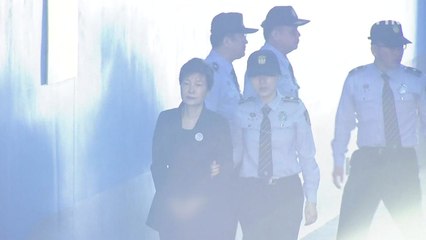 [YTN 실시간뉴스] "박근혜 특수활동비 36억, 옷값 등에 사용" / YTN