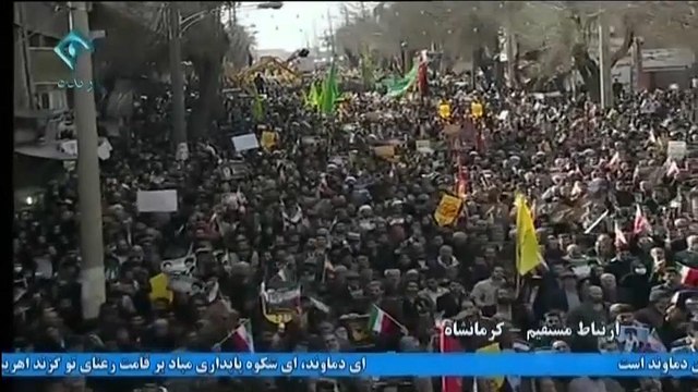 Manifestações pró-governo abrandam tensão no Irão