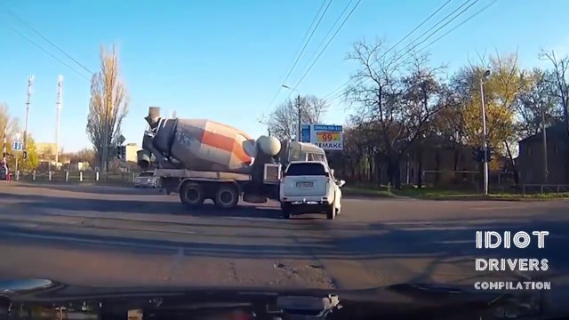 Plus mauvais conducteurs du monde en 2017 !! Compilation sur la route !