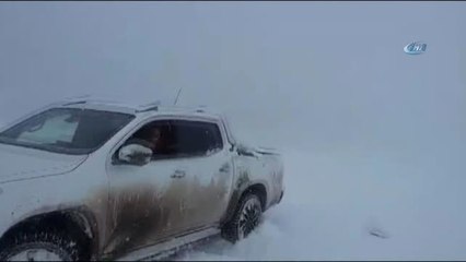 Kar ve Tipi Doğu Anadolu'da 400'e Yakın Köy Yolunu Ulaşıma Kapattı