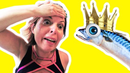 Le PRINCE DES SIRÈNES ou la Maman rencontre un POISSON qui PARLE ! Un drôle de CONTE AQUATIQUE