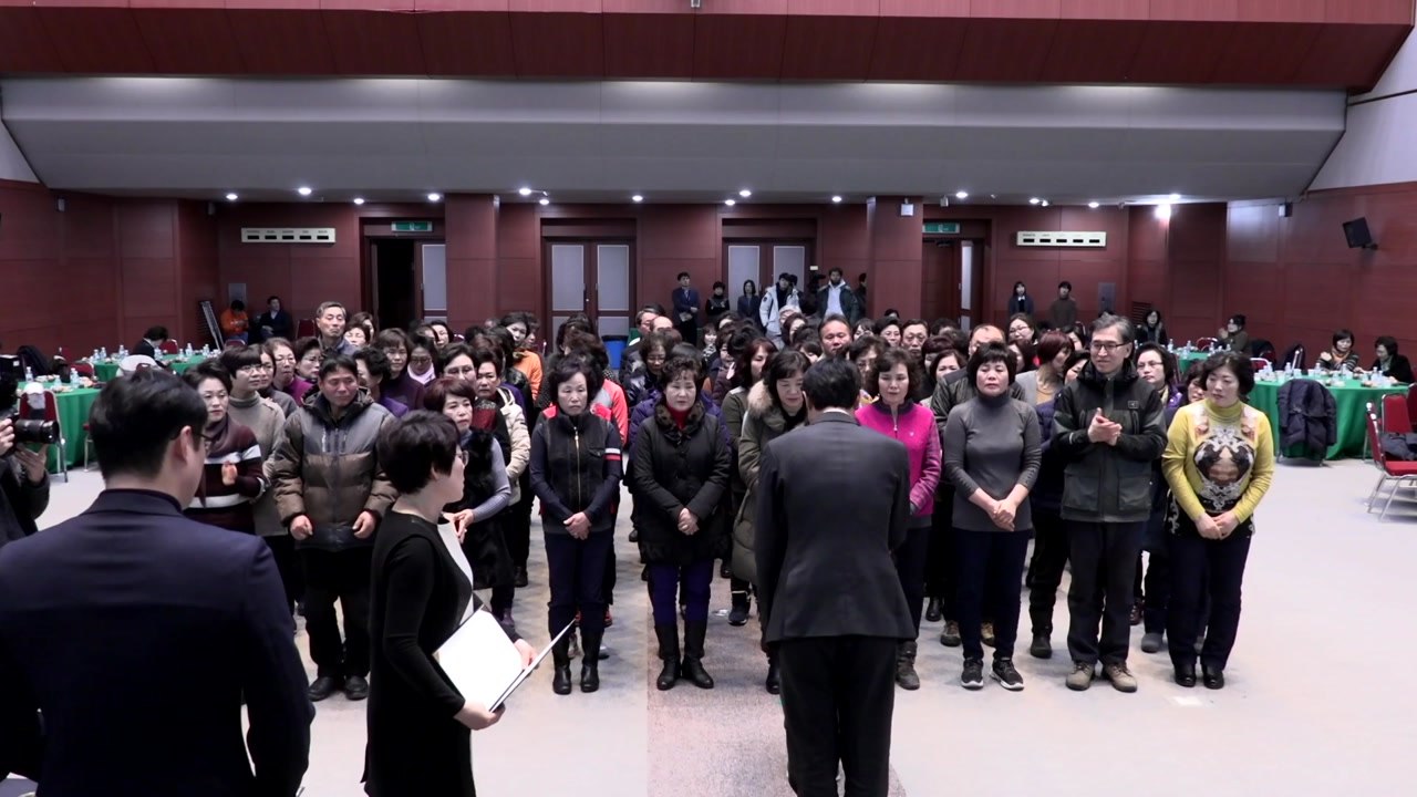 전북대, 국립대 첫 청소 용역 근로자 정규직 전환 / YTN