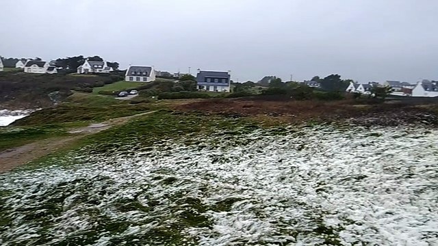 La tempête Carmen en Bretagne à Doëlan dans le Finistère le 30 décembre 2017