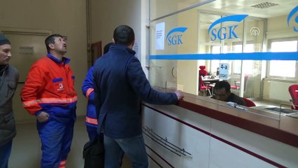 Taşeron işçiler SGK'ye akın etti - YOZGAT