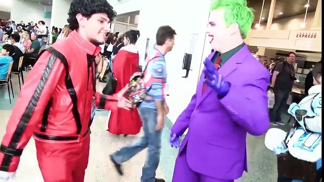 THE JOKER vs Stan Lee's LA Comic Con!! | Superheroes | Spiderman | Superman | Frozen Elsa | Joker