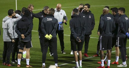 Şenol Güneş, Yeni Transfer Vida'yı Antremanda Alkışlattı