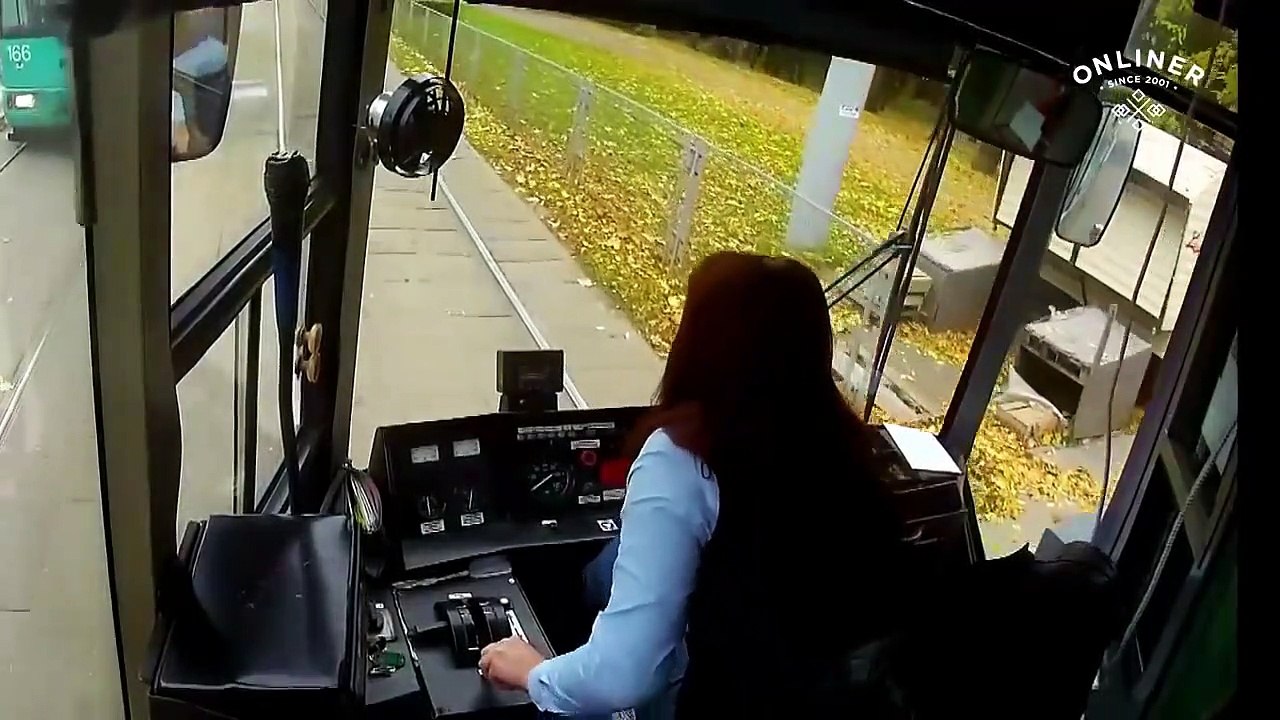 Compilation de conducteur de bus qui ne peuvent pas éviter des accidents