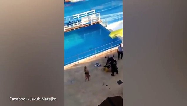 Touristes anglais VS Sécurité de l'hotel à Majorque... Pas commode!