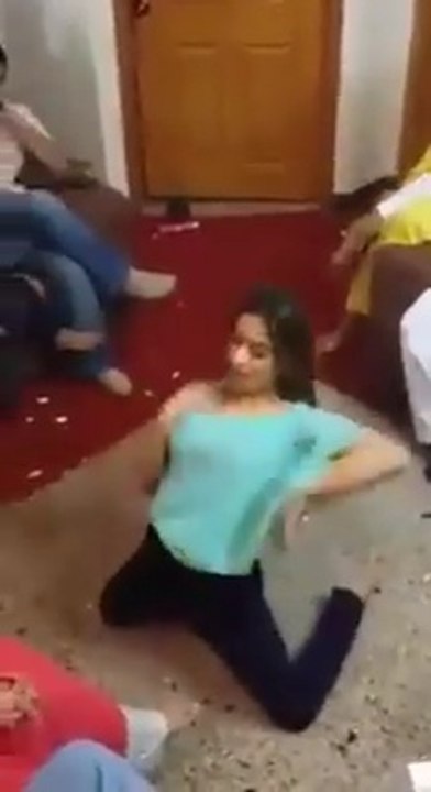 Beutifull_Indian_Girl_Dance_On_Katra_Katra_Main_Giro_Most_Talented_Girl_2018