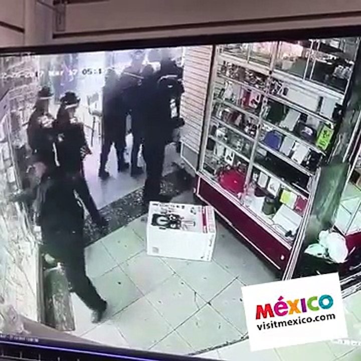Quand la police mexicaine vient voler dans un magasin... Ah bravo Vidéo Dailymotion