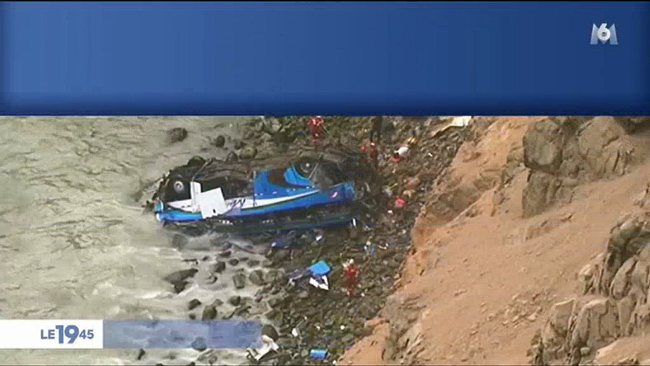 Pérou : Les impressionnantes images d'un bus qui a chuté d'une falaise maudite - Regardez
