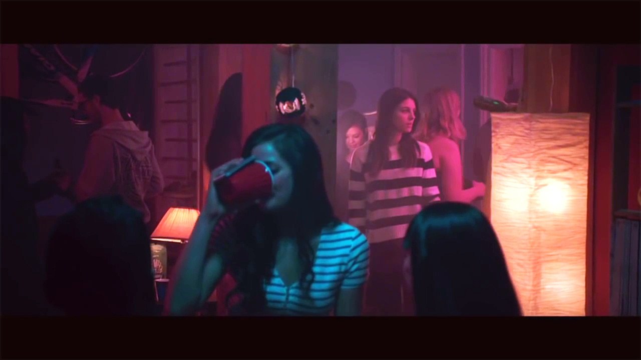 Let Her Out (2016) Fragman
