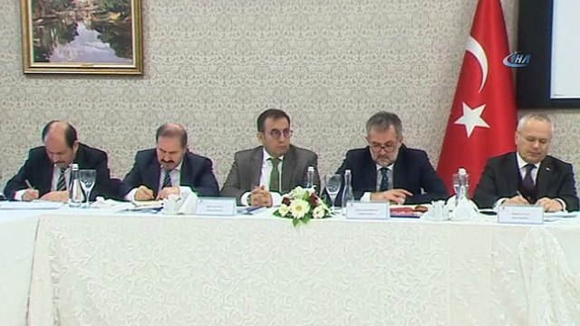 Çevre ve Şehircilik Bakanı Özhaseki: 'KHK'larda imzam var. Bu imzaları ben bilerek atıyorum. İmza atarken titizlenirim. Neye imza attığıma da tek tek bakarım'