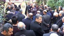 Memur-Sen'in kurucusu Mehmet Akif İnan mezarı başında anıldı
