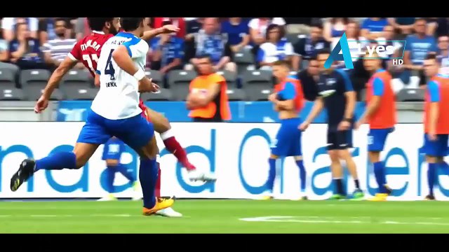 عندما يهين محمد صلاح كبار اللاعبين في كرة القدم● بدون عنصرية فخر العرب| 2017