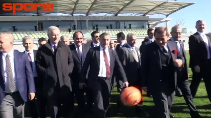 Dursun Özbek ve Yıldırım Demirören penaltı attı