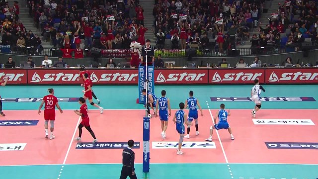 한국전력, 삼성화재 꺾고 5연승·3위 탈환...삼성화재 시즌 첫 3연패 / YTN