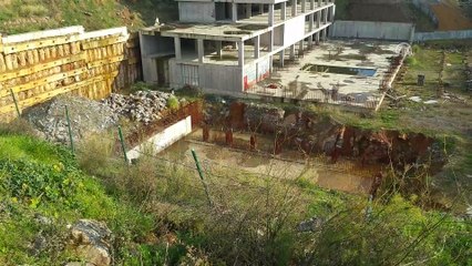 Ataşehir'de toprak kayması (2) - İSTANBUL