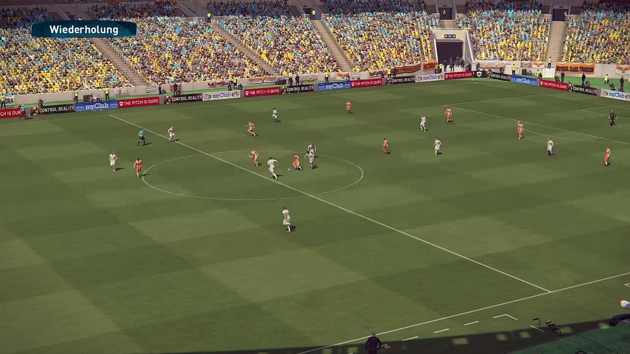 Pro Evolution Soccer 2017 ulow vs high