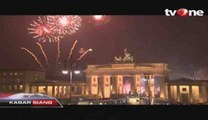 Kembang Api Meriahkan Perayaan Tahun Baru 2017 di Eropa