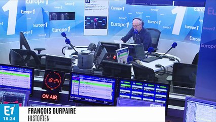 François Durpaire : "Bannon est plus dangereux pour Trump que l’enquête russe"