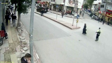 Trafik kazaları MOBESE kameralarına yansıdı - AFYONKARAHİSAR