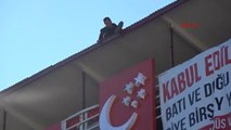 Trabzon İntihar Girişimini Gören Telefona Sarıldı
