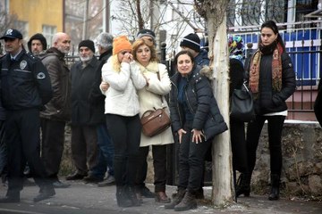 Evinde 10 Yerinden Bıçaklanarak Öldürüldü