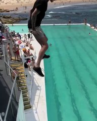 Quand ils prononcent "Silly Salmon", ils doivent plonger dans l'eau