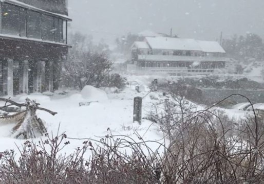 Powerful Nor'easter Hits Massachusetts Coast