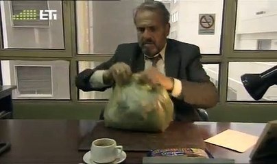 Άμυνα ζώνης S01E14