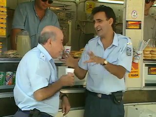 Αστυνόμος Θανάσης Παπαθανάσης Ε55   Οι δεινόσαυροι