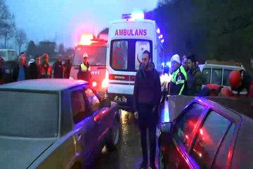 İşçi servisi devrildi; 1’i ağır 23 yaralı var…