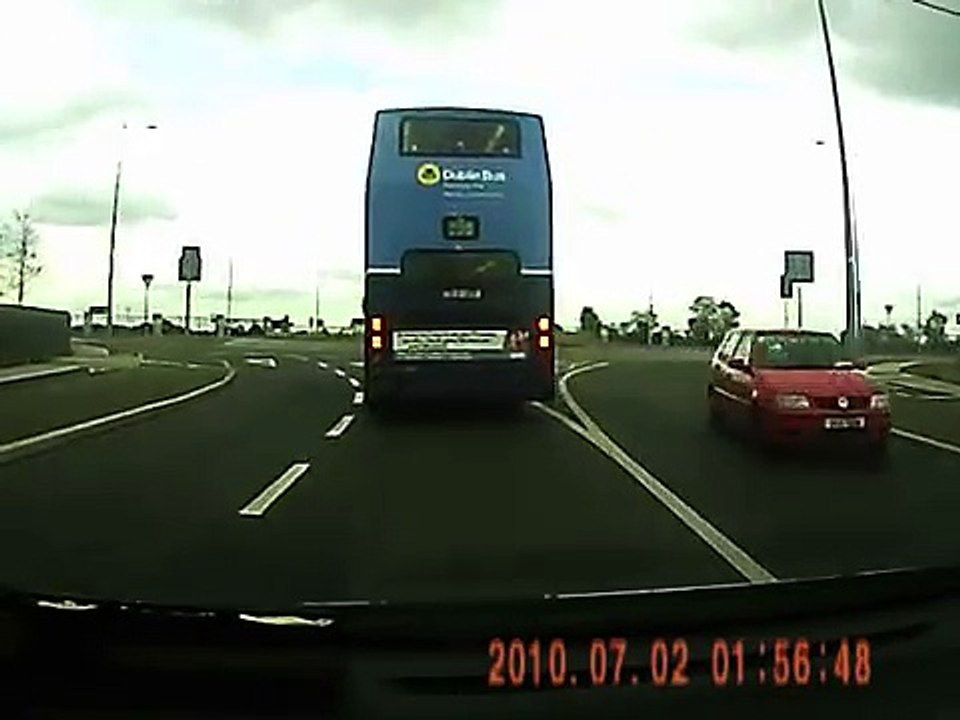 Dublin Bus Driver - Excellent Driving Skills - Driving Video