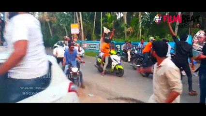 പാർവതി വിവാദം | നിങ്ങൾ ആർക്കൊപ്പം ?? | filmibeat Malayalam