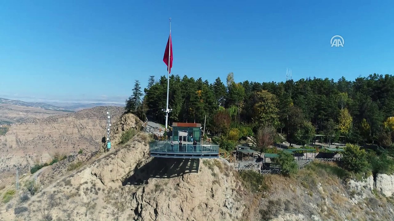 Cam seyir terası heyecan ve eşsiz manzarayı bir arada sunuyor - ÇANKIRI