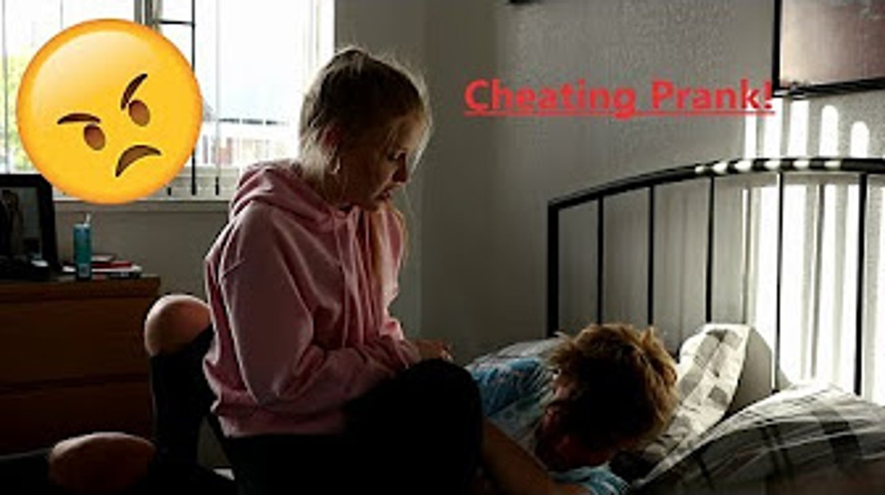 CHEATING PRANK ON GIRLFRIEND - Chany & Dylan
