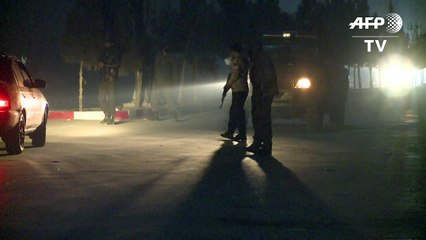 Atentado suicida mata 13 policiais em Cabul