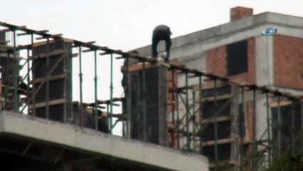 İnşaat işçilerinin canlarını hiçe saydığı anlar kamerada