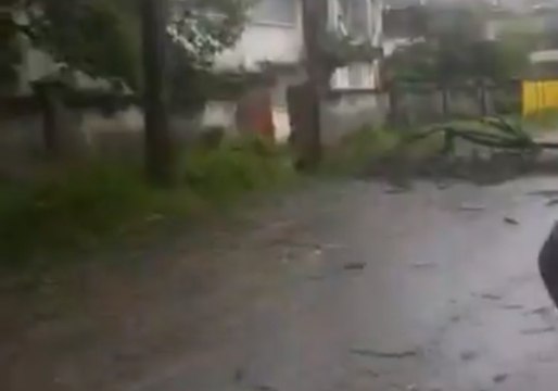 Strong Winds and Heavy Rain Pound Madagascar as Cyclone Ava Hits the Island