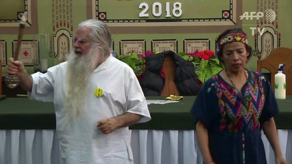 Weißhaariger Seher prophezeit deutschen WM-Titel