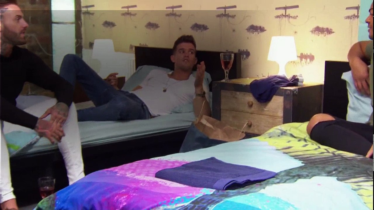 Geordie Shore S12E01