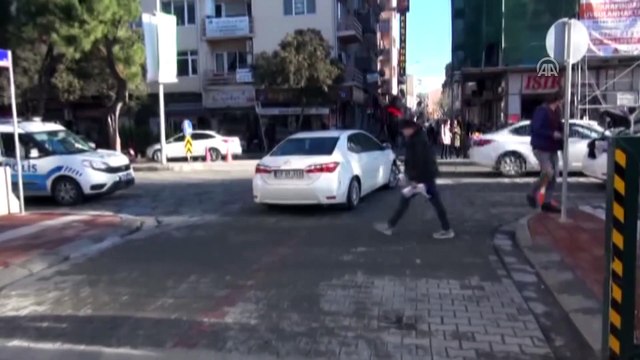 Midilli Adası'na gitmek isteyen 32 yabancı uyruklu kişi yakalandı - ÇANAKKALE