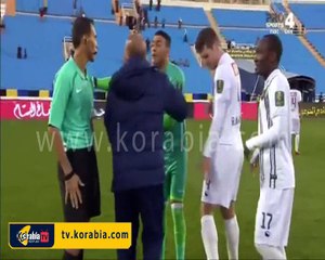 عصام الحضري ينفعل على حكم المباراة بسبب مصطفى فتحي
