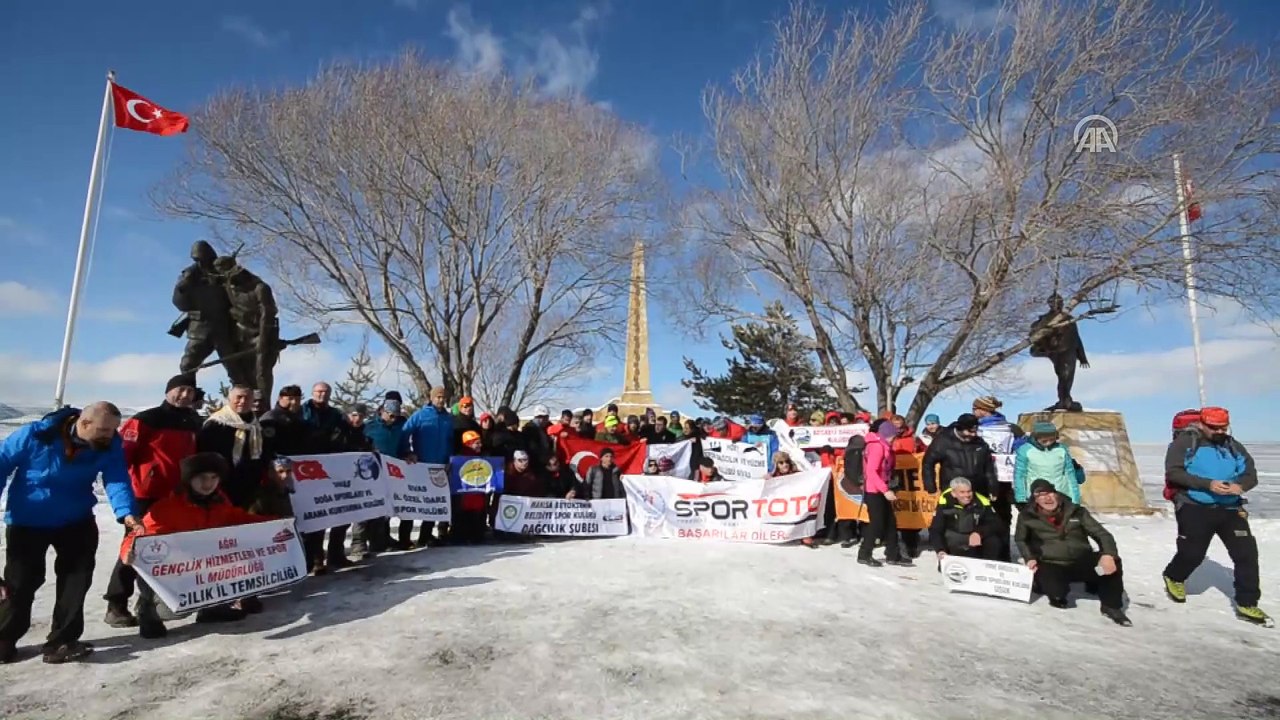 Dağcılar, Sarıkamış şehitleri için Allahuekber Dağı'nda zirve tırmanışına başladı - KARS