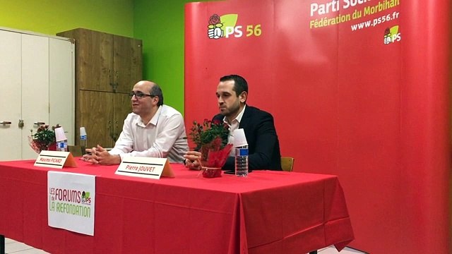 Présentation de la soirée sur le développement local / réunion thématique dans le cadre de la refondation du PS. Pierre JOUVET était invité pour présenter son projet de territoires et ses initiatives, son action publique